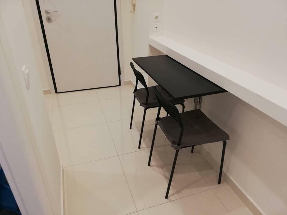 White Lux Apartment For 2 Vipgreece Athènes Extérieur photo